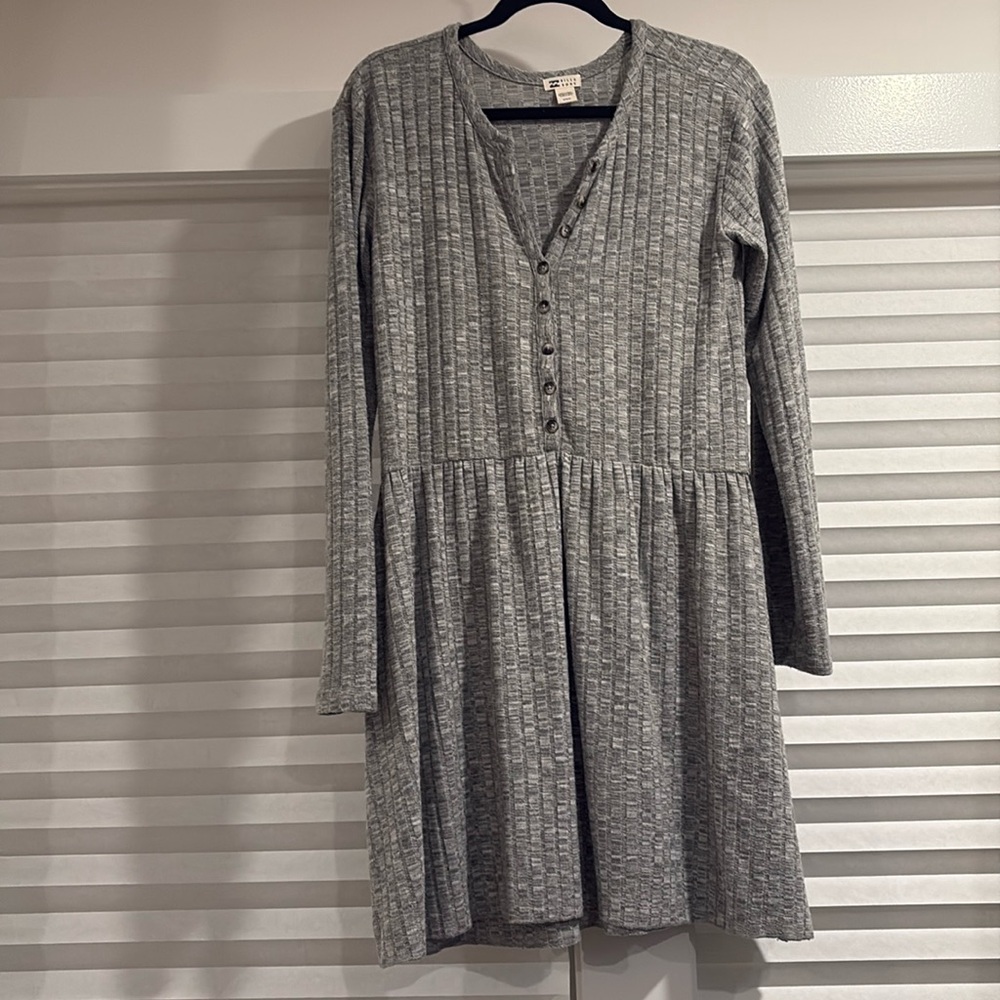 Billabong long sleeve dress medium grey